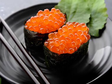 Difference Between Ikura And Tobiko
