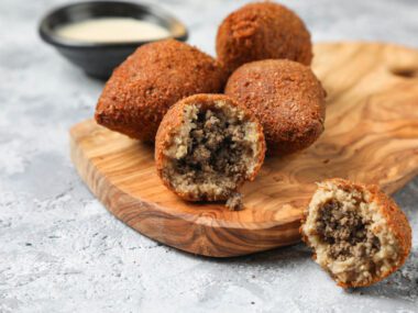 Difference Between Kibbeh and Falafel